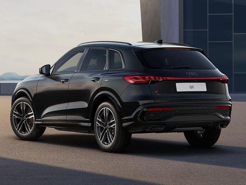 New Audi Q5 Advanced 2026 Black SUV