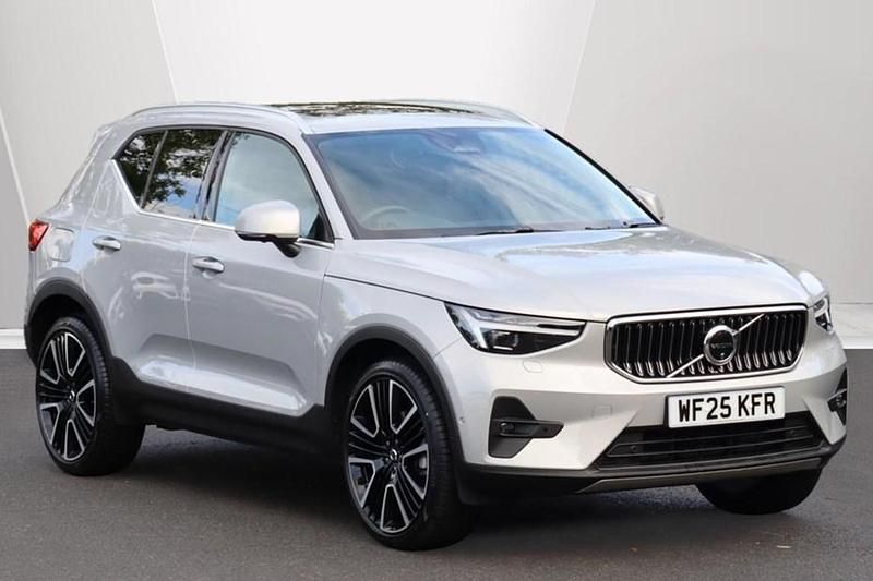 Silver Used 2025 Volvo XC40 Ultra SUV | £36,995 (Expensive) - Image 1/1