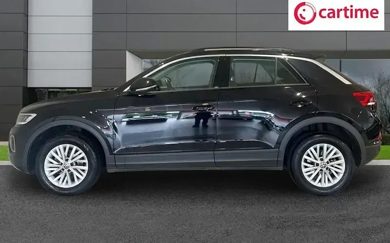 Used VW T-Roc Life 150 HP (110 kW) 2025 SUV