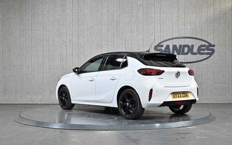 Used Vauxhall Corsa 75 HP (55 kW) 2023 White Hatchback