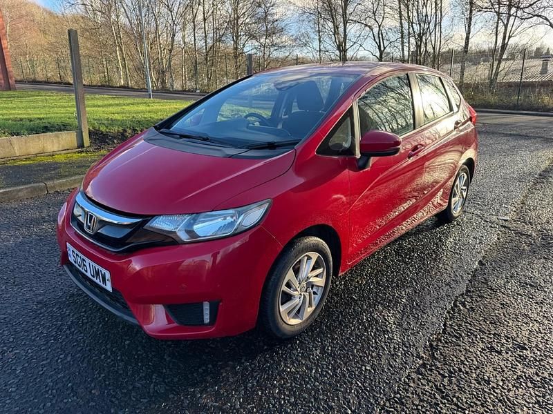 Used Honda Jazz SE 2016 Red Hatchback
