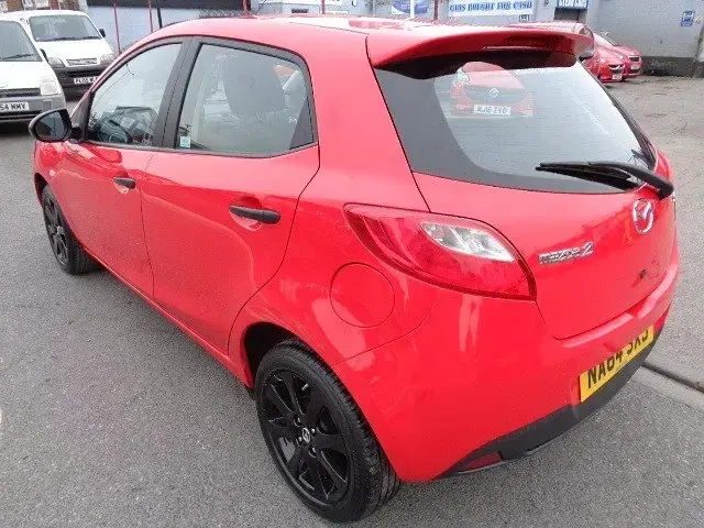 Gebraucht Mazda 2 2014 Rot Kleinwagen