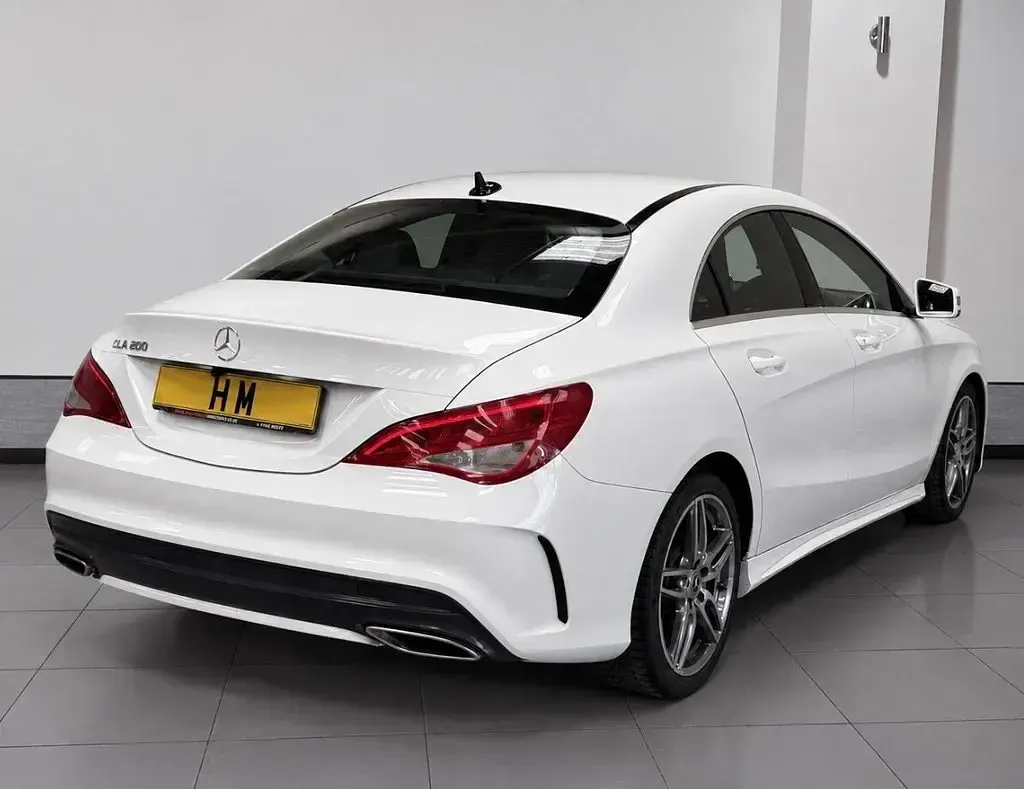 Used Mercedes CLA200 AMG line 156 HP (114 kW) 2018 White Coupe