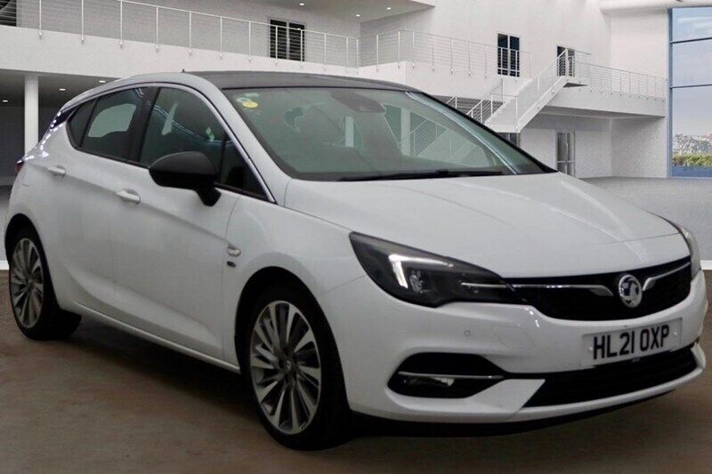 White Used 2021 Vauxhall Astra Edition Hatchback | £10,250 (Good price) - Image 1/1