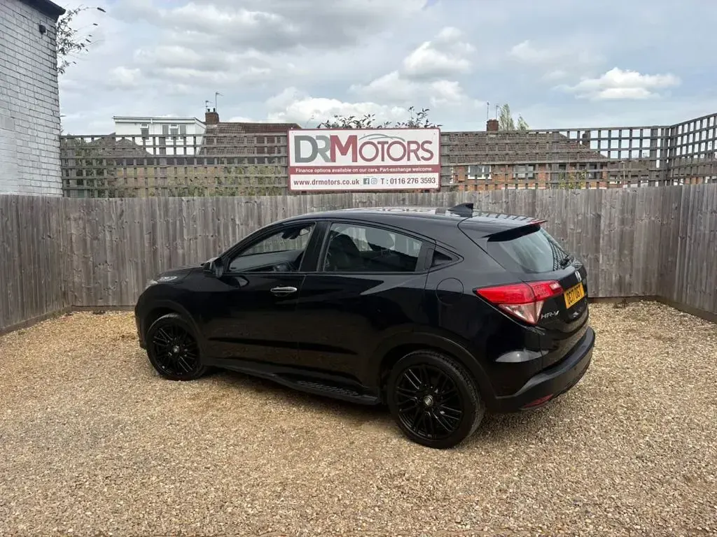 Used Honda HR-V SE 120 HP (88 kW) 2017 Black SUV