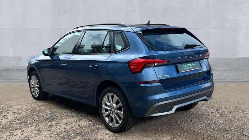 Used Skoda Kamiq SE 95 HP (69 kW) 2020 Titan blue metallic SUV