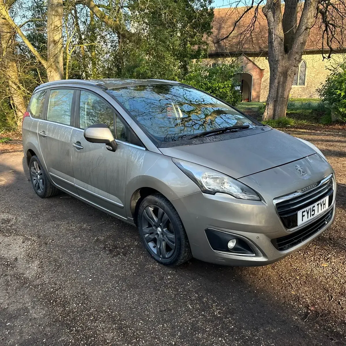 Used Peugeot 5008 Active 120 HP (88 kW) 2015 Grey MPV