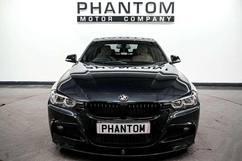 Begagnad BMW 335 Efficient Dynamics 2018 Svart Sedan