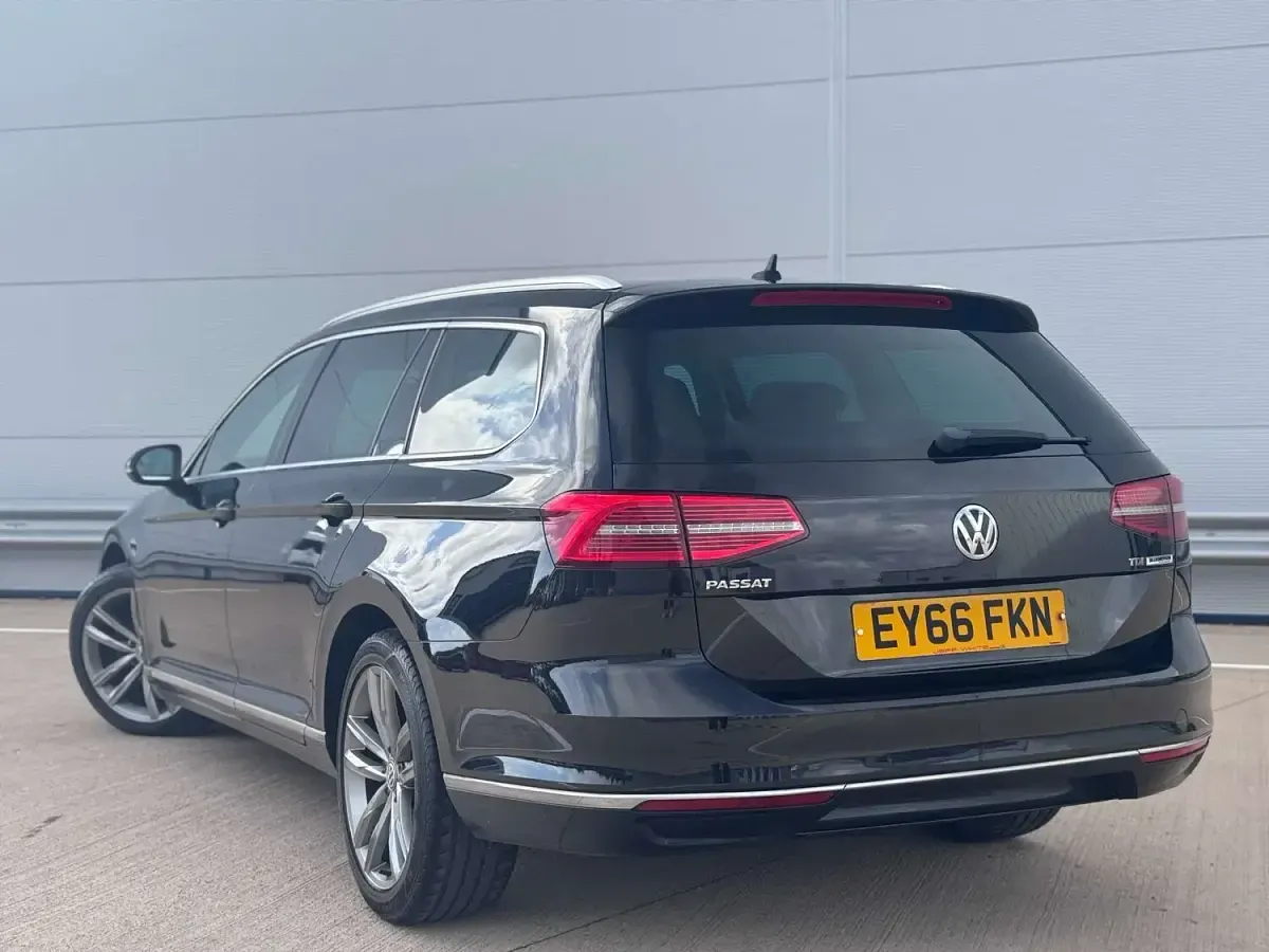 Used VW Passat GT 190 HP (139 kW) 2016 Black Estate