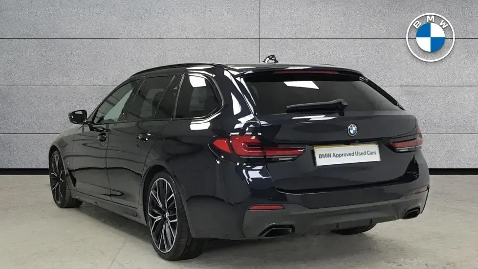 Used BMW 520 M Sport 187 HP (137 kW) 2024 Black Estate