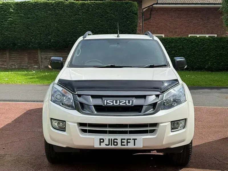 Used Isuzu D-Max 2016 White Pickup