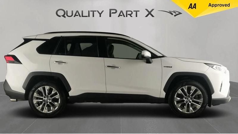 Used Toyota RAV4 2021 White Estate