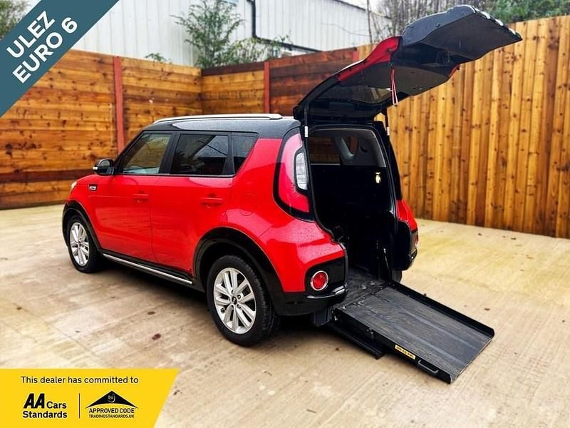 Red Used 2018 Kia Soul SUV | £14,402 - Image 1/3
