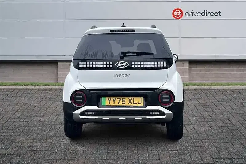 New Hyundai Inster 85 kW (116 HP) 2025 White Hatchback