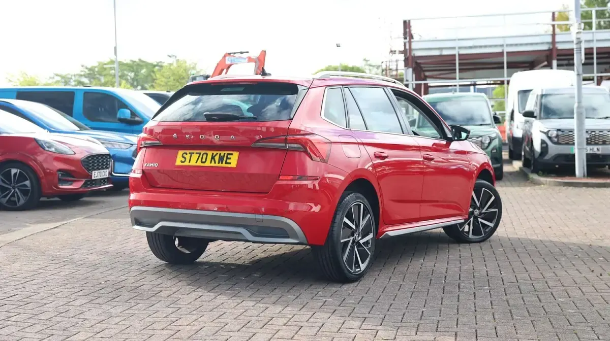 Used Skoda Kamiq SE L 115 HP (84 kW) 2020 Red SUV