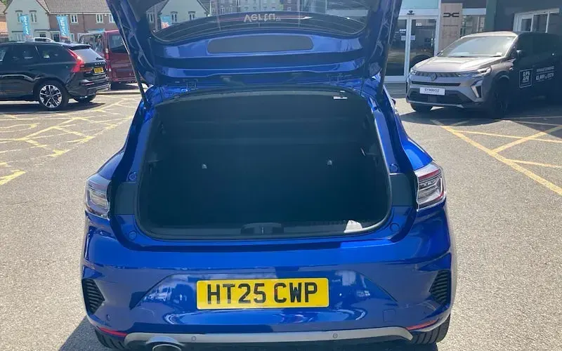 Used Renault Clio V Esprit Alpine 90 HP (66 kW) 2025 Blue Hatchback