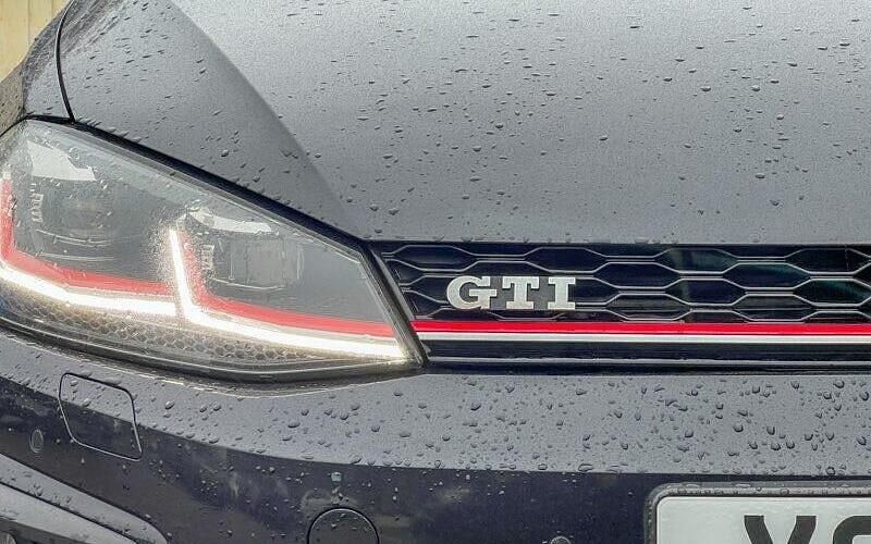 Used VW Golf VII GTI 230 HP (169 kW) 2017 Black Hatchback