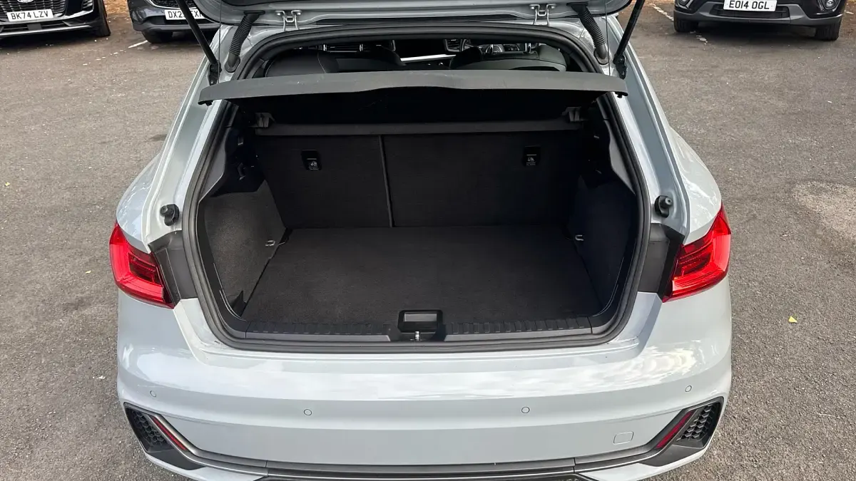 Used Audi A1 Comfort 95 HP (69 kW) 2021 Grey SUV