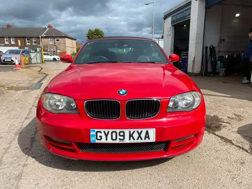 Used BMW 118 Cabriolet 143 HP (105 kW) 2009 Red Cabriolet
