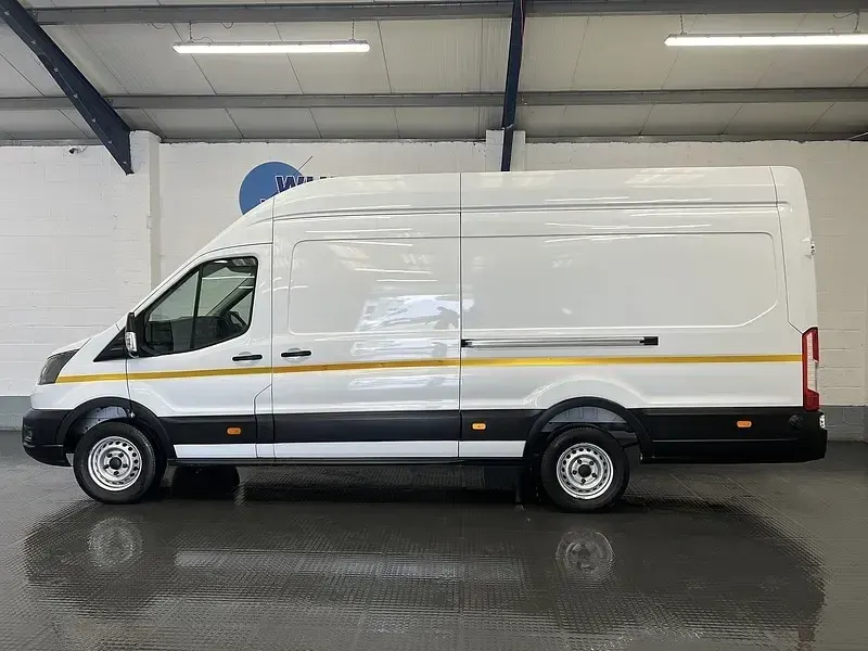 Used Ford Transit S 170 HP (125 kW) 2023 White Van