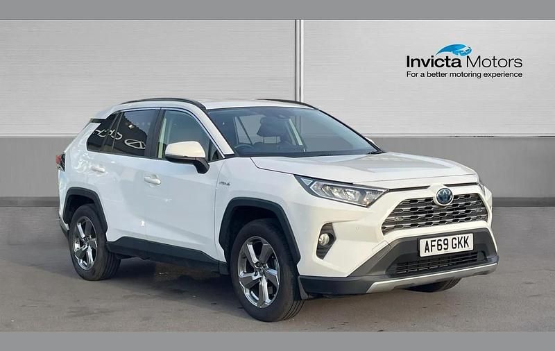 Used Toyota RAV4 Hybrid Design 218 HP (160 kW) 2019 White SUV