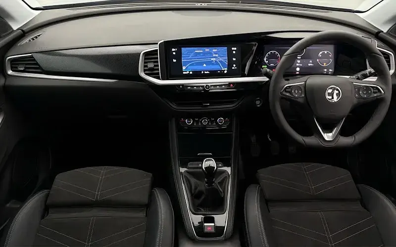 Used Vauxhall Grandland X Ultimate 131 HP (96 kW) 2024 Grey SUV