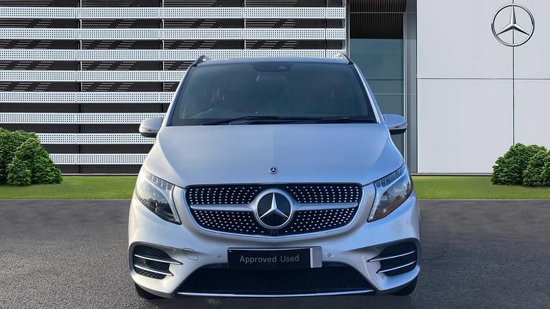 Used Mercedes V220 AMG line 163 HP (119 kW) 2023 Silver MPV