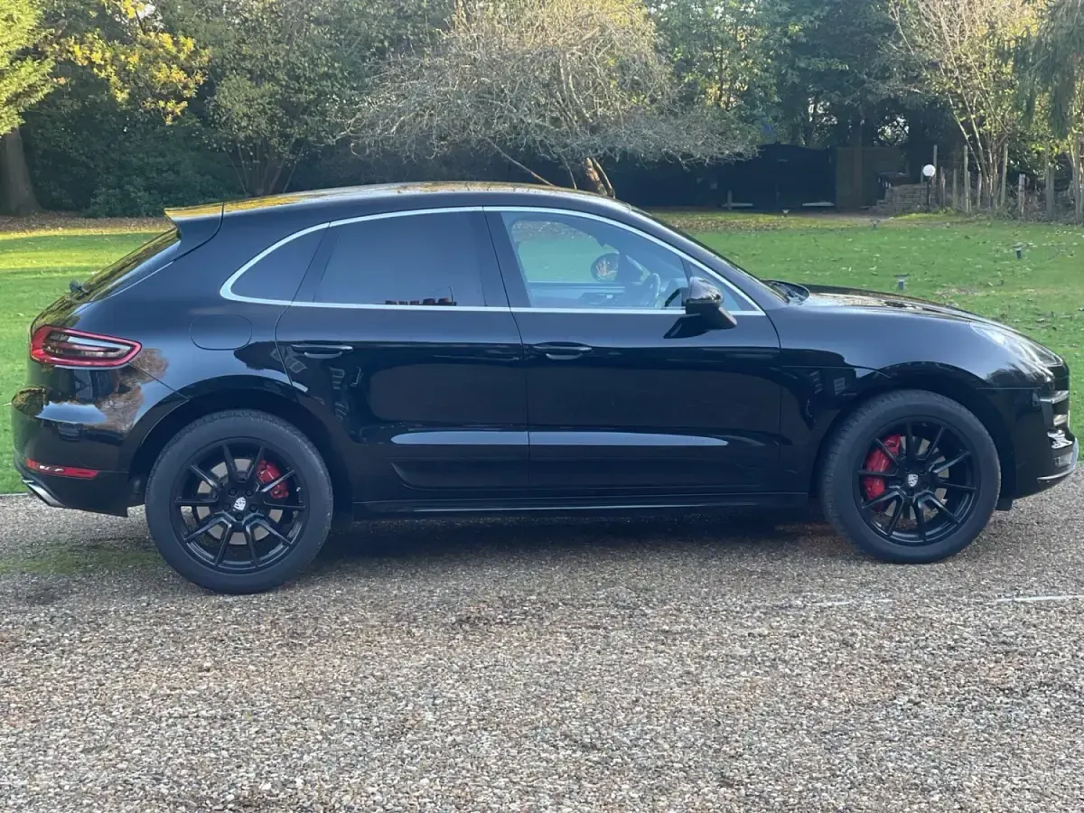 Gebraucht Porsche Macan Turbo 400 PS (294 kW) 2017 Schwarz SUV