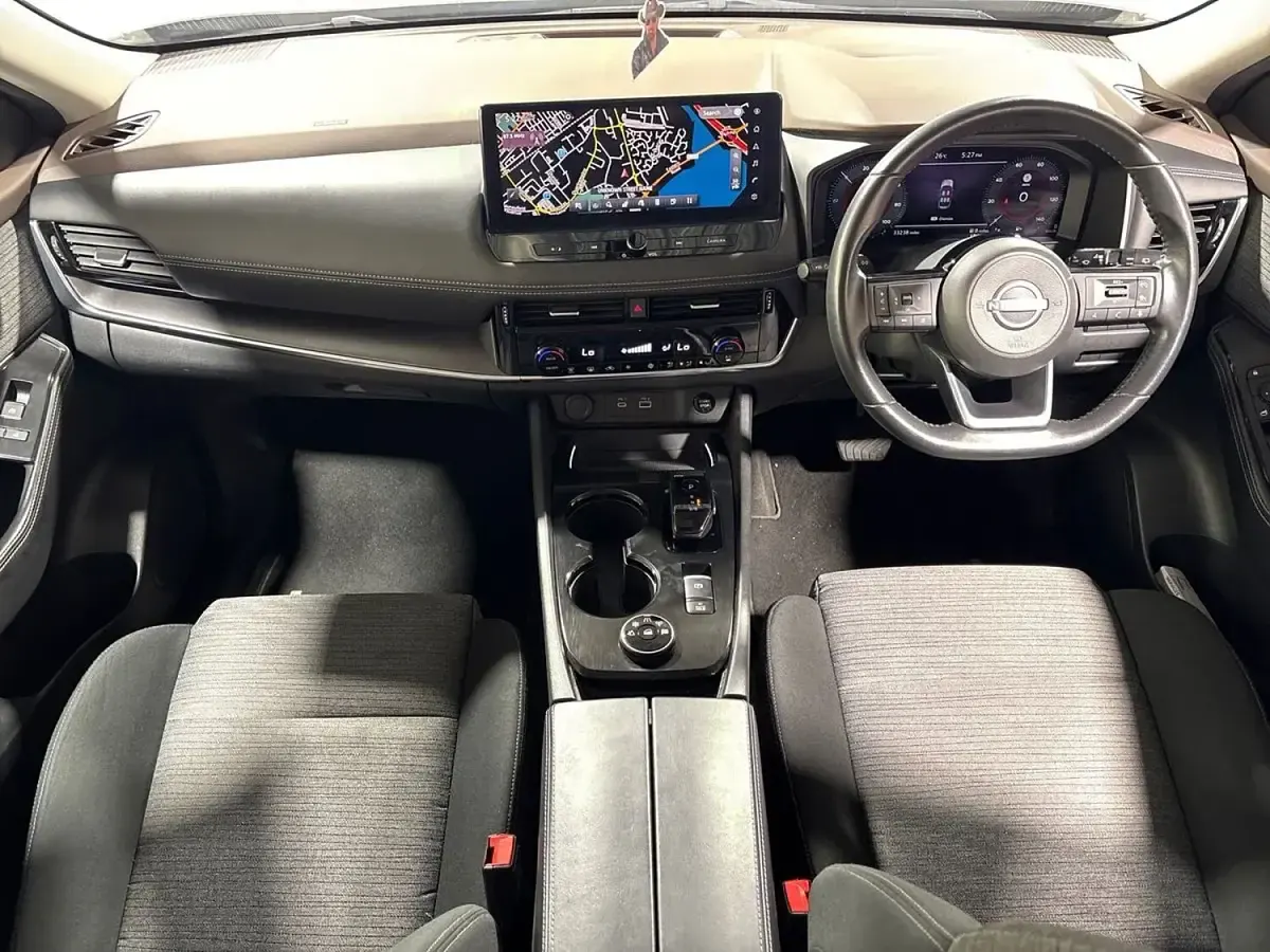 Used Nissan X-Trail N-Connecta 213 HP (156 kW) 2023 Grey SUV