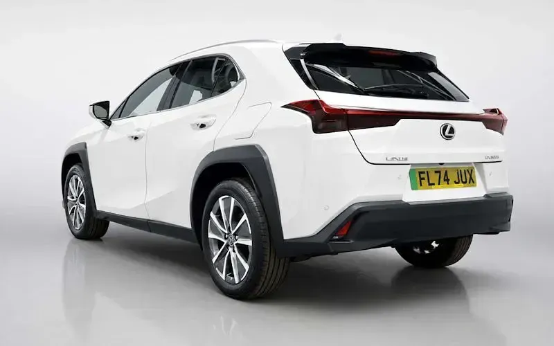 Used Lexus UX 300e 150 kW (204 HP) 2024 White SUV