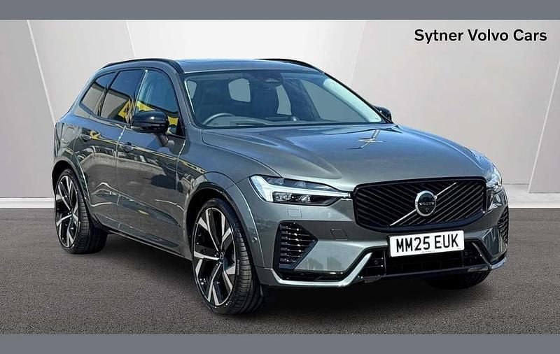 Green Used 2025 Volvo XC60 Ultra SUV | £53,250 - Image 1/4