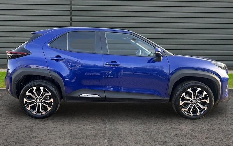 Used Toyota Yaris Hybrid Design 116 HP (85 kW) 2026 Estate