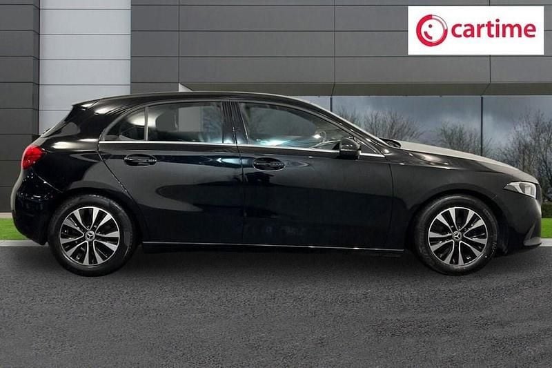 Used Mercedes A180 SE 136 HP (100 kW) 2021 Black Hatchback