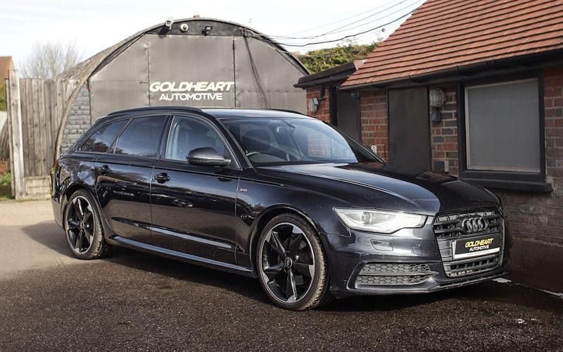 Usado Audi A6 Black Edition 177 HP (130 kW) 2013 Azul Carrinha