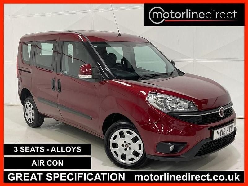 Used Fiat Doblò Easy 95 HP (69 kW) 2018 Red MPV