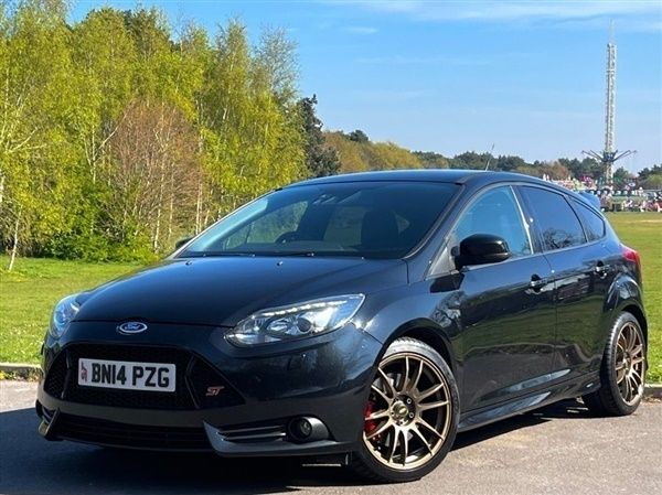 Black Used 2014 Ford Focus ST Hatchback | £9,985 (Expensive) - Image 1/1