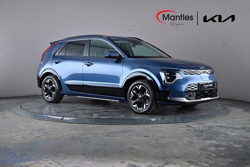 Blue Used 2025 Kia e-Niro SUV | £25,990 (Good price) - Image 1/4