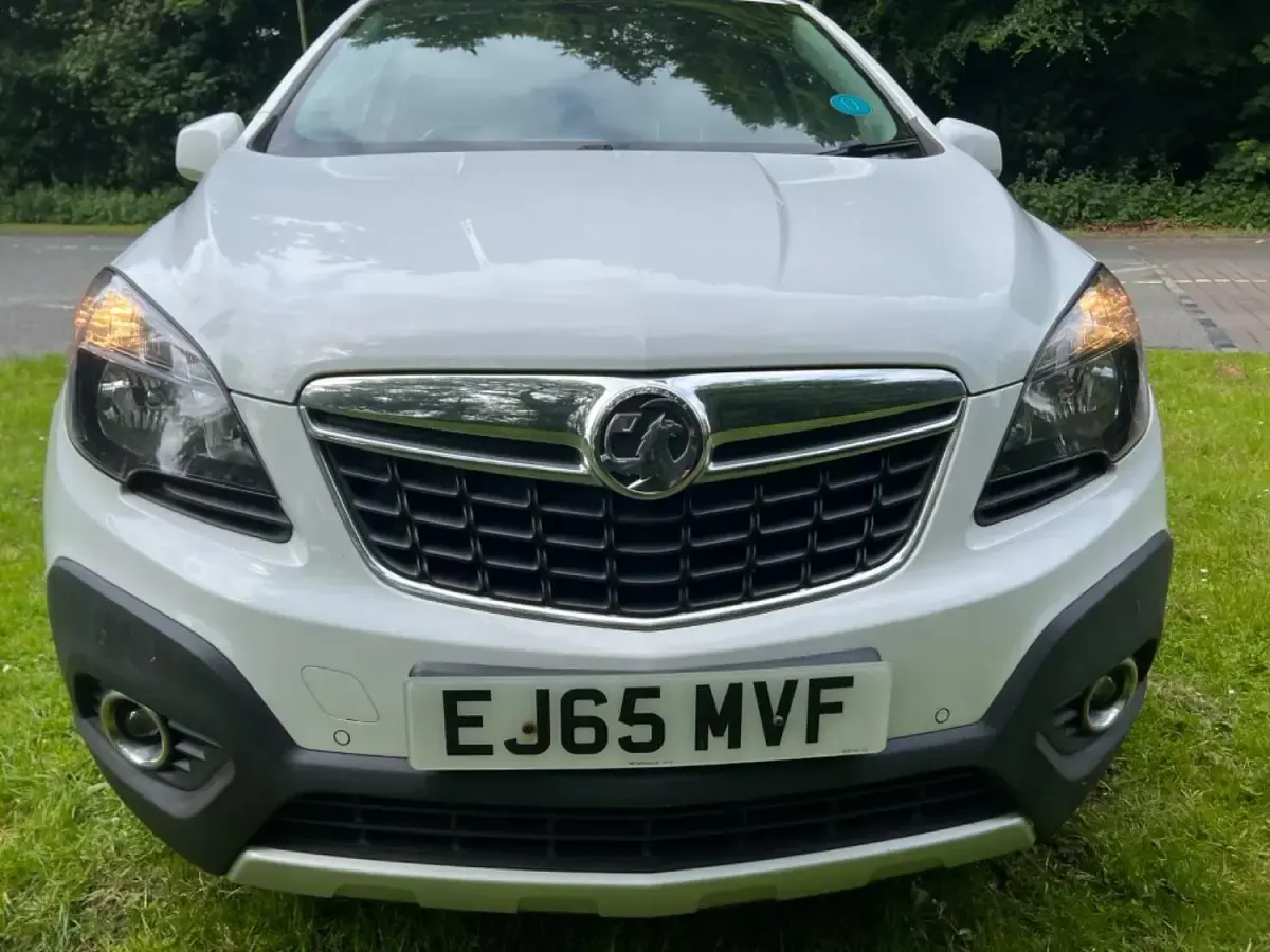 Used Vauxhall Mokka 2015 White SUV