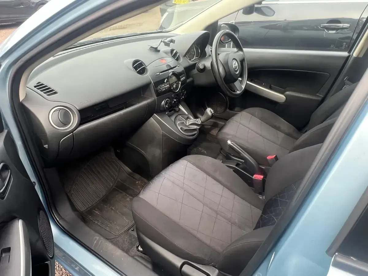 Used Mazda 2 2011 Blue Hatchback