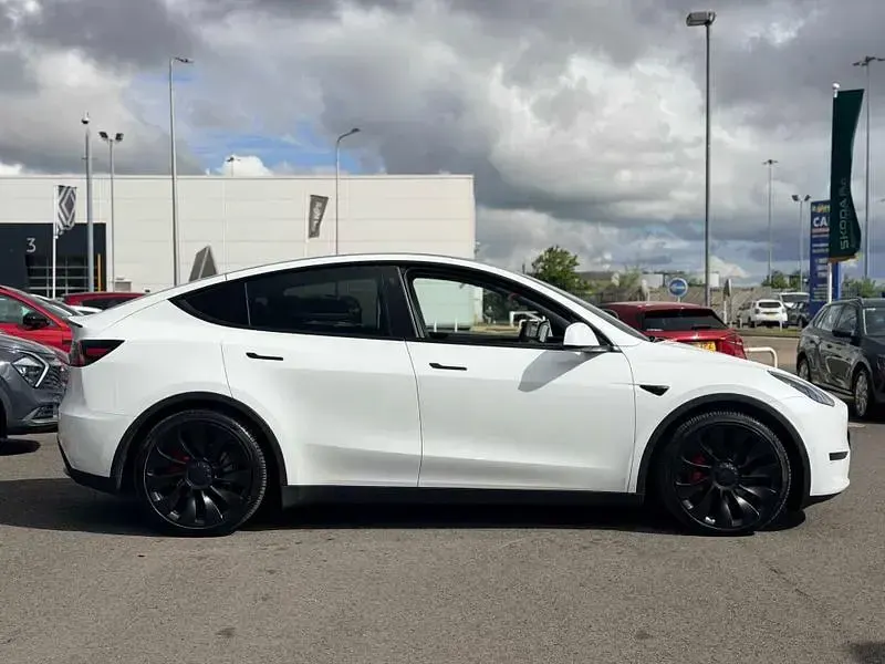 Used Tesla Model Y Performance 392 kW (534 HP) 2023 White SUV