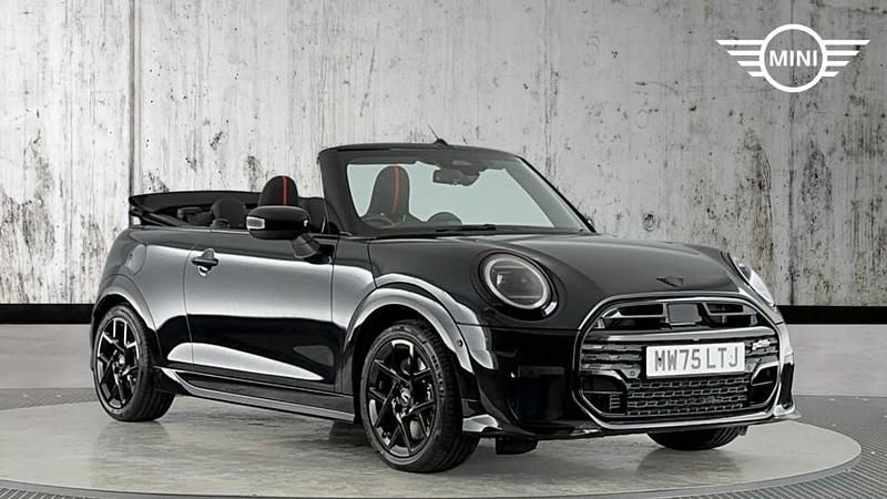 Begagnad Mini Cooper 118 kW (161 HK) 2025 Svart Halvkombi