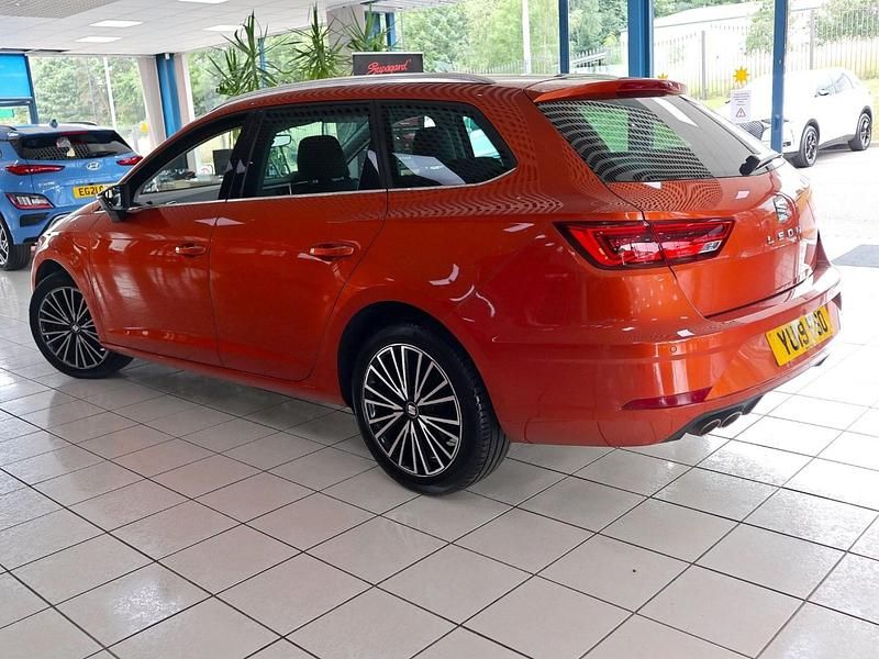 Used Seat Leon ST XCELLENCE Lux 130 HP (95 kW) 2019 Eclipse orange Estate