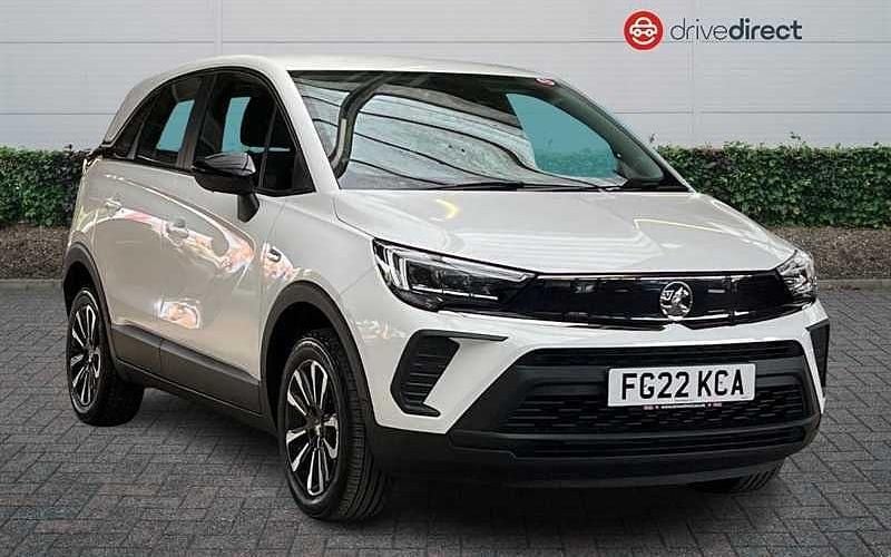 Brilliant paint arctic white Used 2021 Vauxhall Crossland Design Edition SUV | £11,349 (Fair price) - Image 1/4
