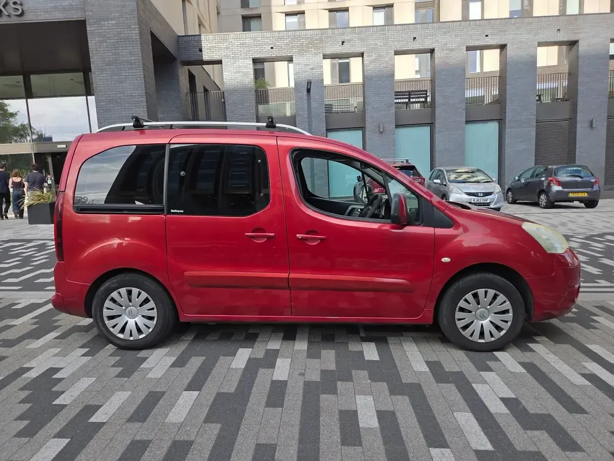 Gebraucht Citroën Berlingo VTR Sport 90 PS (66 kW) 2009 Rot Van / Kleinbus