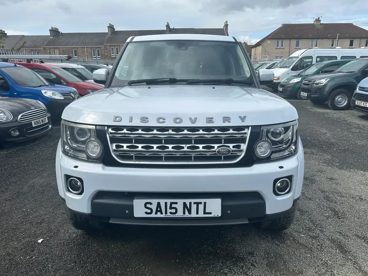 Used Land Rover Discovery 4 HSE 2015 White SUV