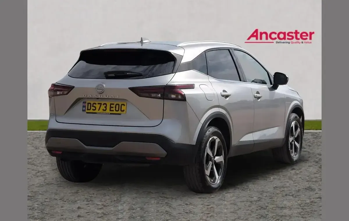 Used Nissan Qashqai N-Connecta 155 HP (114 kW) 2024 Silver SUV
