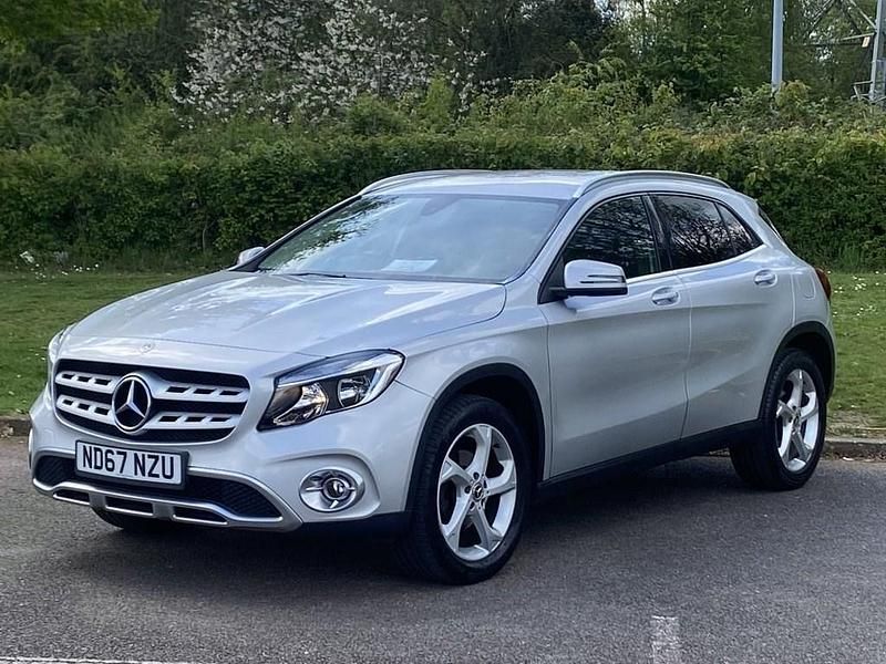 Silver Used 2018 Mercedes GLA200 SUV | £10,200 (Good price) - Image 1/4