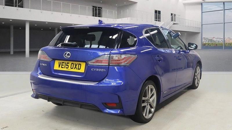 Used Lexus CT200h 2015 Blue Hatchback