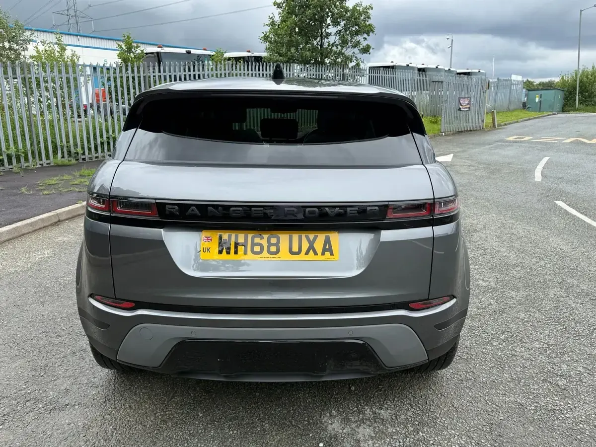 Used Land Rover Range Rover evoque SE 2019 Grey SUV