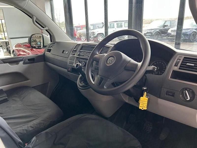 Used VW T6 Trendline 102 HP (75 kW) 2015 White Van